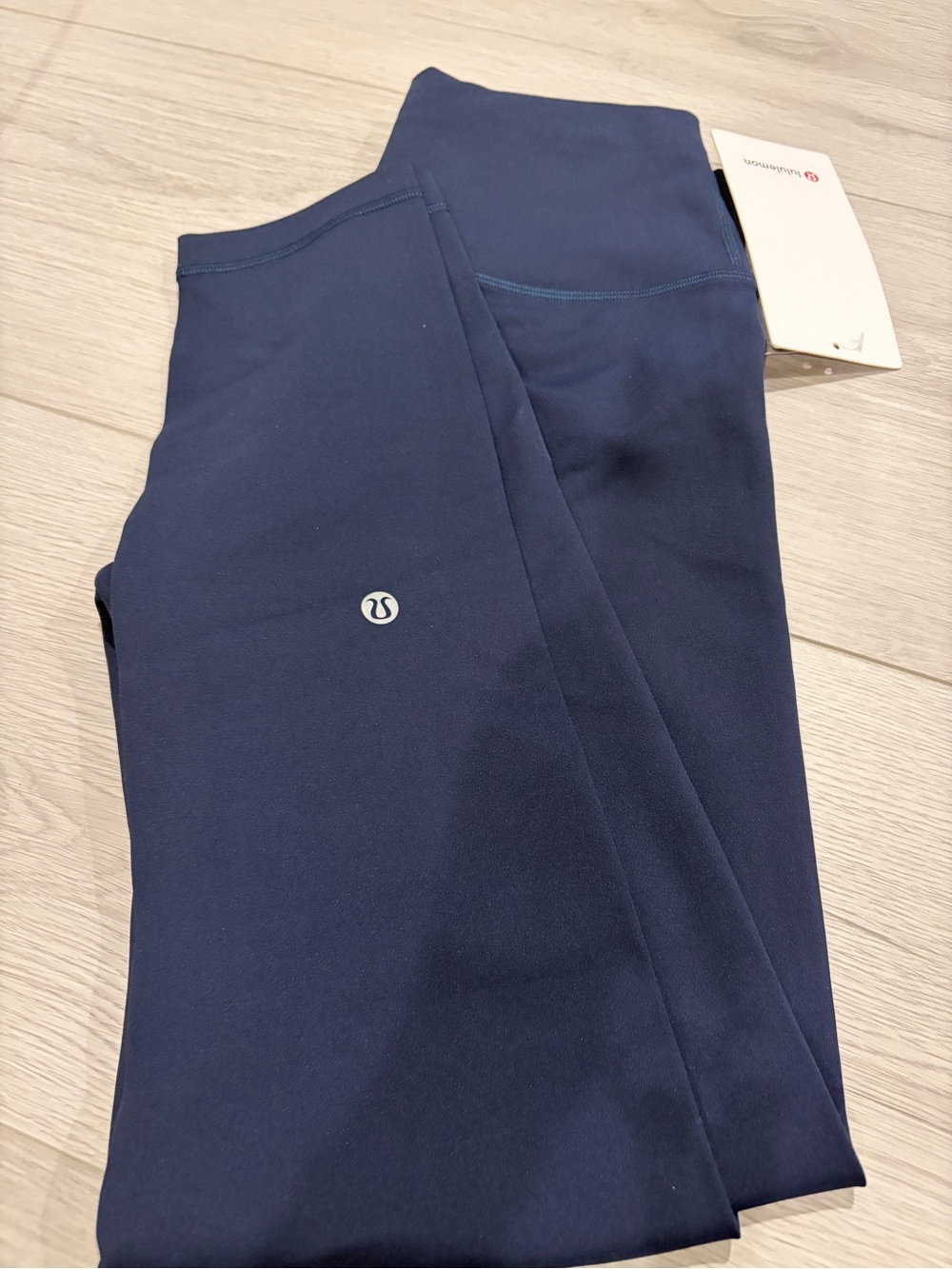 Lululemon Wunder train no line